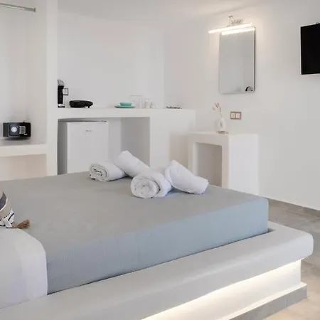 Feel Breeze Mykonos Town