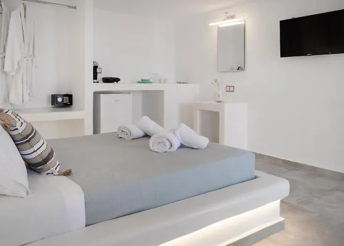 Feel Breeze Mykonos Town